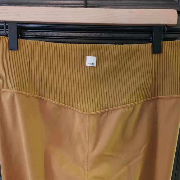 Vuori Ribbed Studio Dark Mustard Golden leggings - Picture 2 of 12